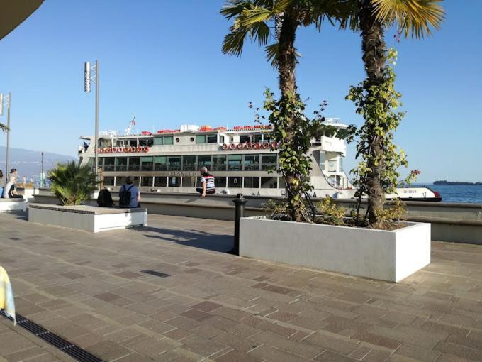 Happy Hotel Atelier Gardone Riviera Centro & Beach المظهر الخارجي الصورة